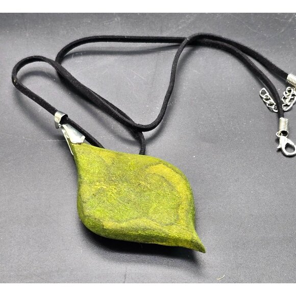 Yellow Green Leaf-Shaped Pendant Necklace With Tigers Eye Stone Black Cord CT701 - Picture 7 of 10